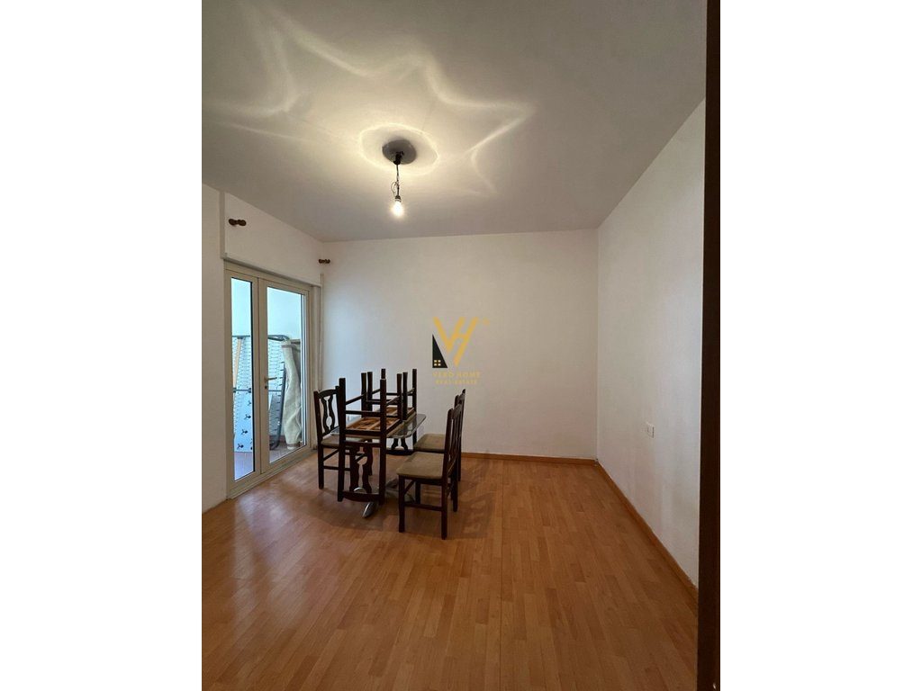 JEPET APARTAMENT 2+1+2 ME QERA TE KOMUNA E PARISIT 700 EURO 4