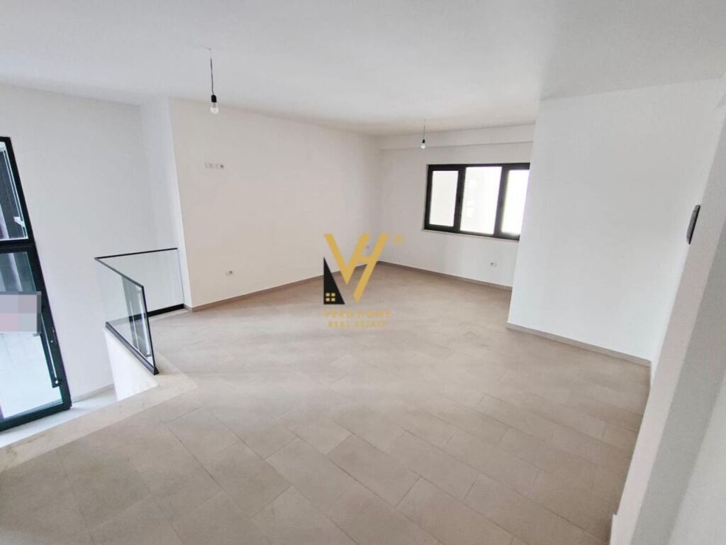 Shitet Ambient Biznesi te Kompleksi Green City 44 m2 4