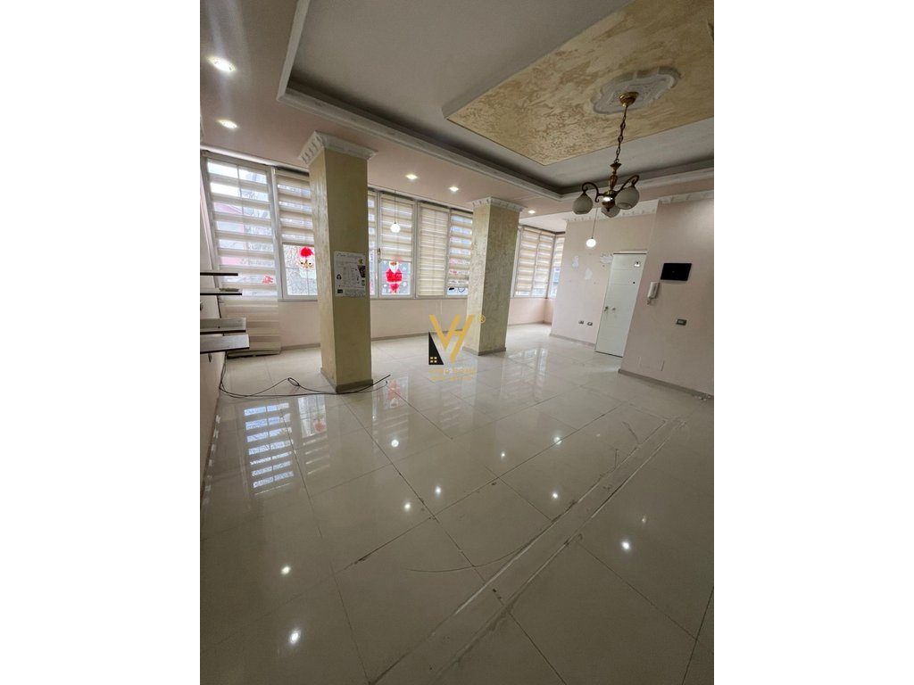 JEPET ZYRE 83 M2 ME QERA TE 5 MAJI 60.000 LEKE 2