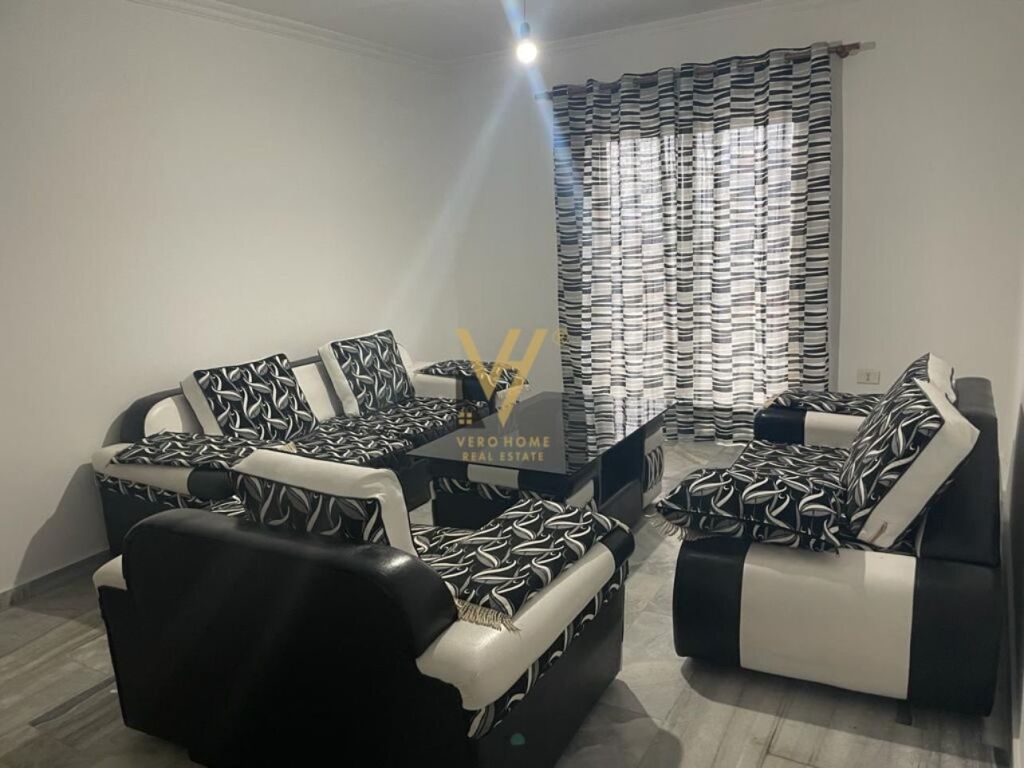 Shitet apartament 2+1+ballkon te Rruga Dritan Hoxha 127 m2 2