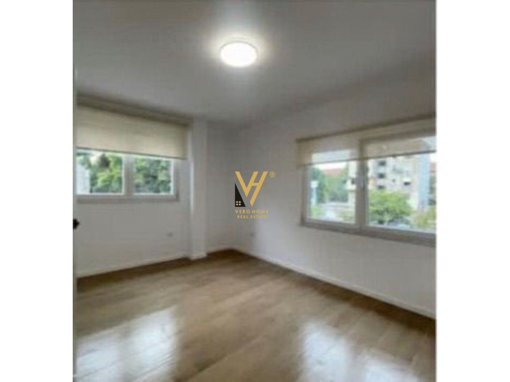 JEPET ZYRE 70 M2 ME QIRA TE HARRY FULTZ 70.000 LEKE