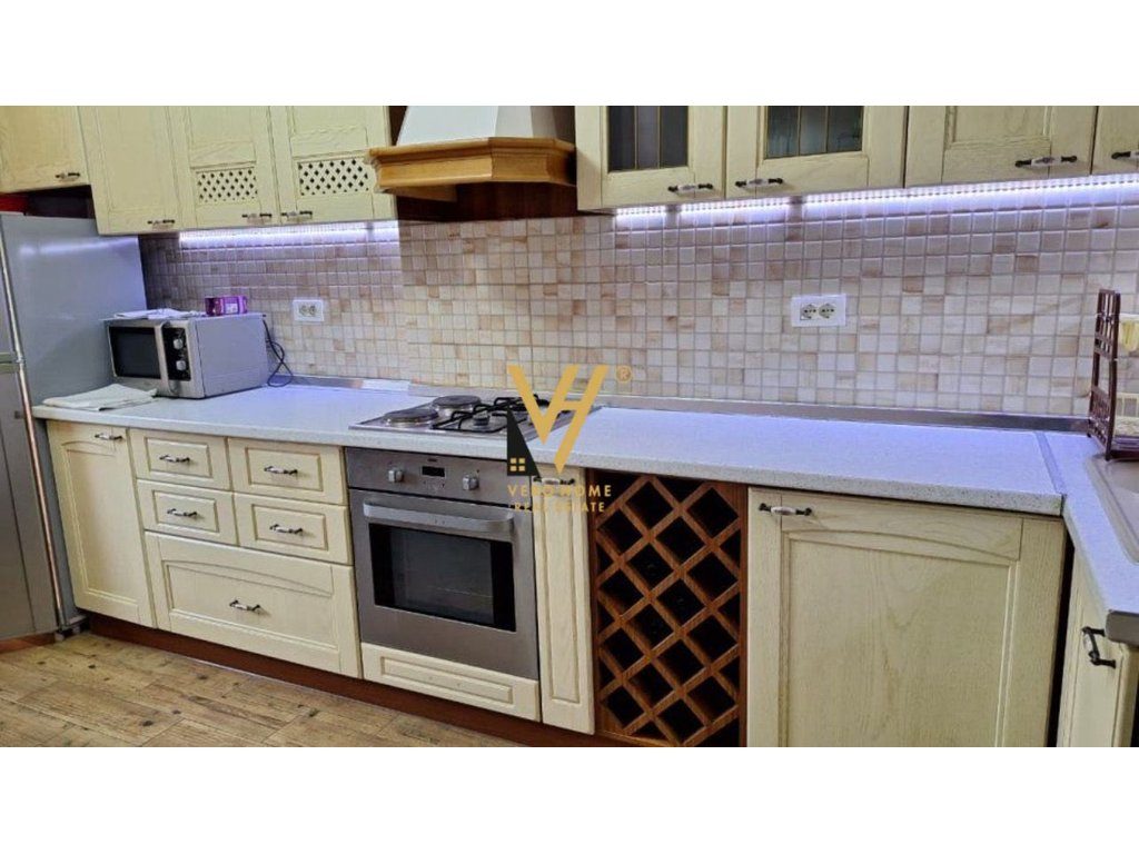 JEPET APARTAMENT 2+1+BLK ME QERA TE RRUGA E DURRESIT 600 EURO