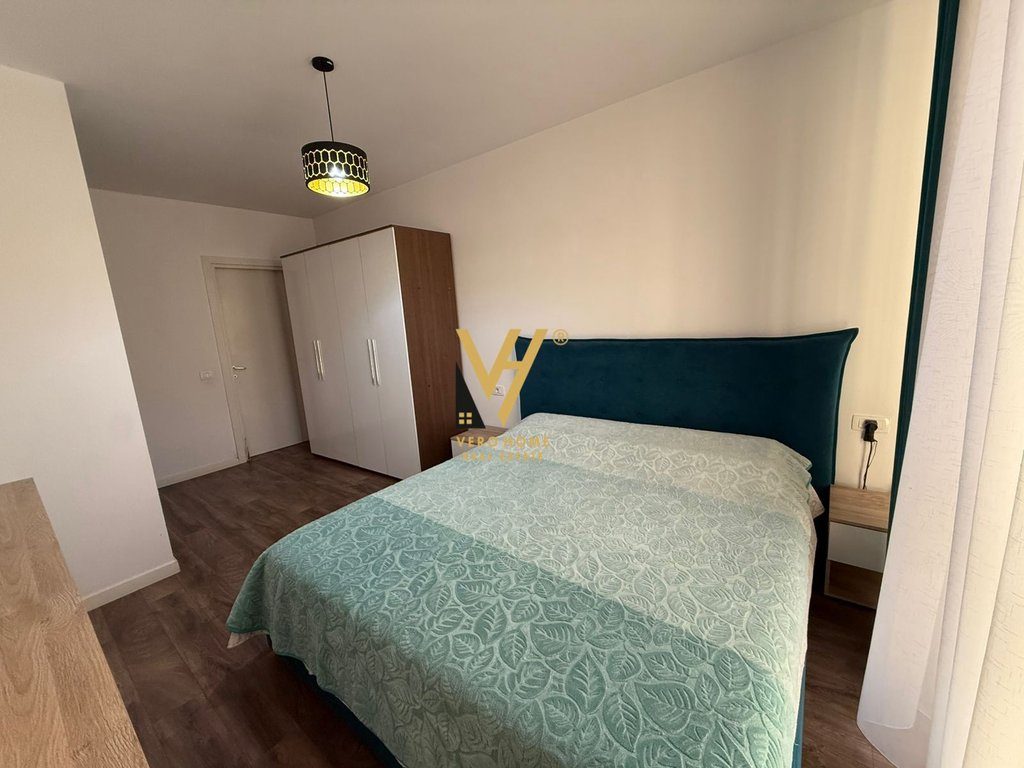 JEPET APARTAMENT 2+1+2+BLK ME QERA TE ISH FUSHA, KOMPLEKSI TURDIU 85.000 LEKE 4