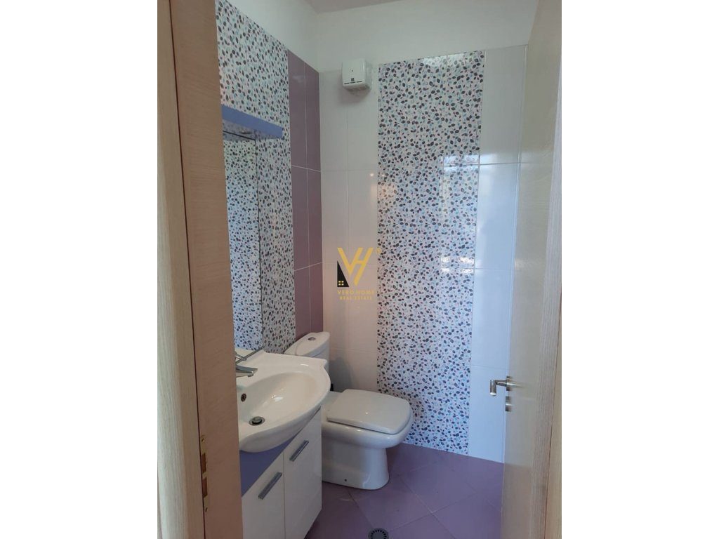 JEPET DYQAN 22M2 ME QERA TE KOPSHTI ZOOLOGJIK 350 EURO 3