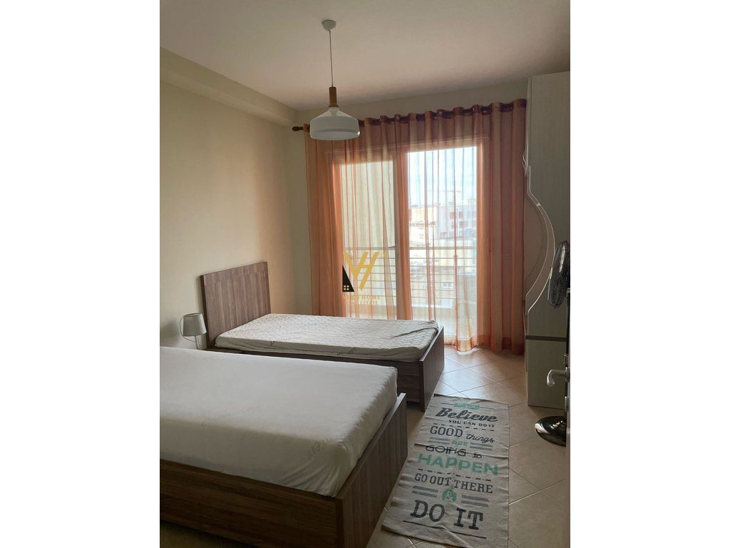 JEPET APARTAMENT 2+1+2BLK ME QERA TE TREGU ELEKTRIK 70.000 LEKE 4