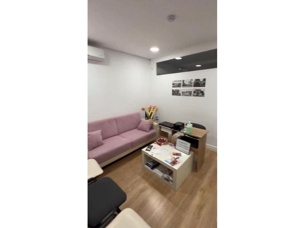 JEPET ZYRE 80 M2 ME QIRA NE BLLOK 120.000 LEKE