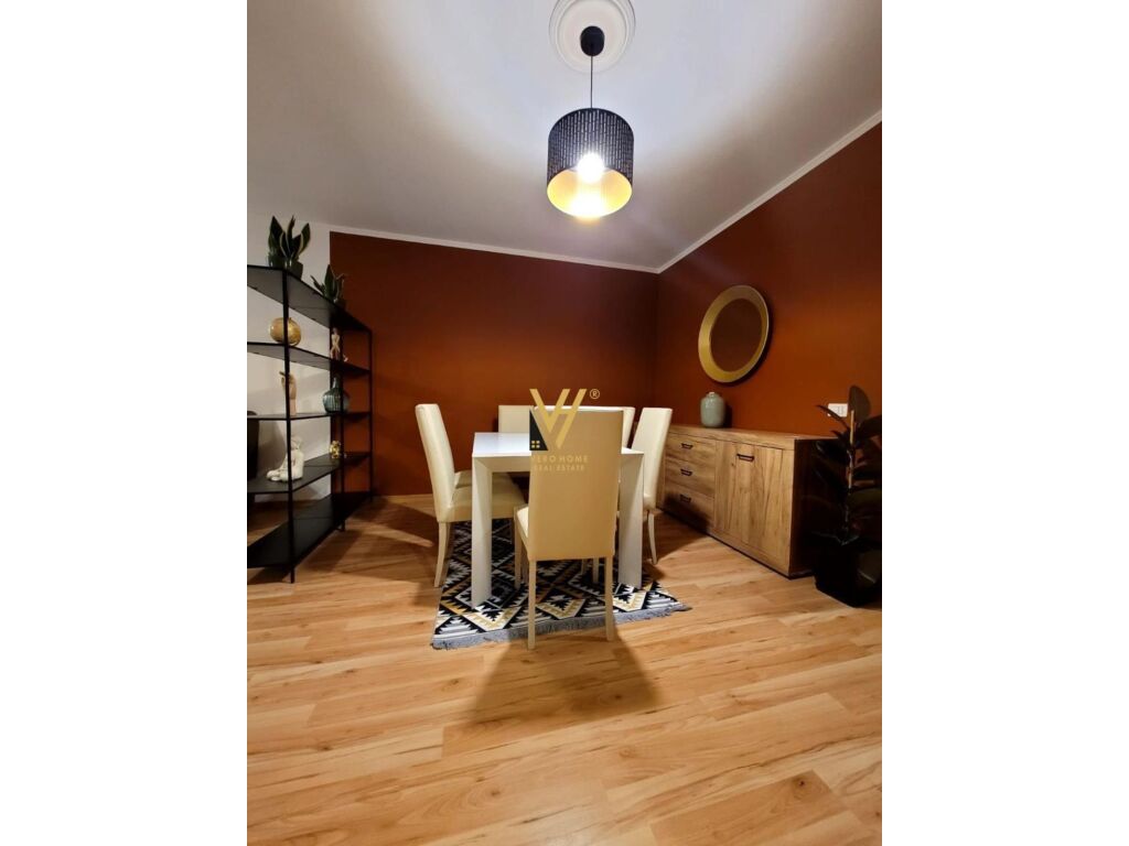 Jepet Apartament 2+1+2+ballkon me qera te Rruga Nikolla Tupe , Blloku 108 m2 3