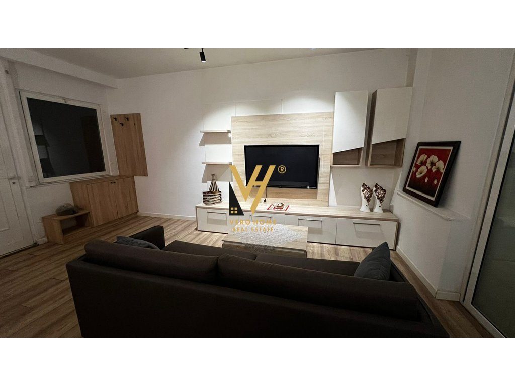JEPET APARTAMENT 1+1 ME QIRA TE BARRIKADA 500 EURO 2