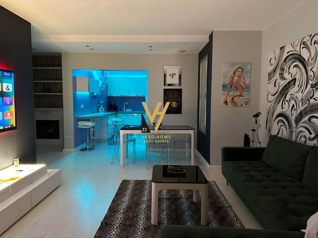 Jepet Apartament 2+1+2 me qera te Ish Blloku 101 m2 2