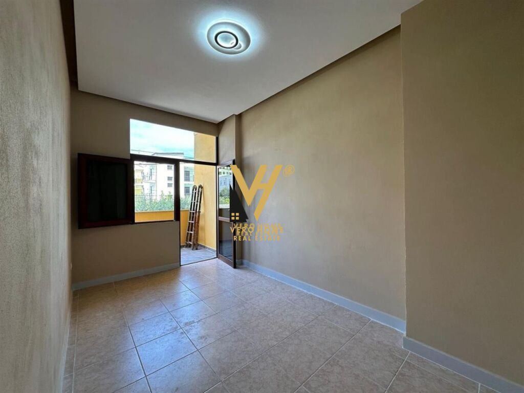 SHITET APARTAMENT 3+1+BLK NE DURRES 120.000 EURO 3