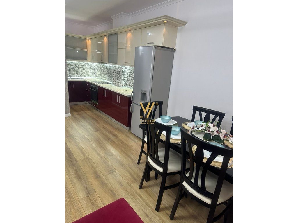 SHITET APARTAMENT 2+1 NE KOMBINAT 145.000 EURO 2