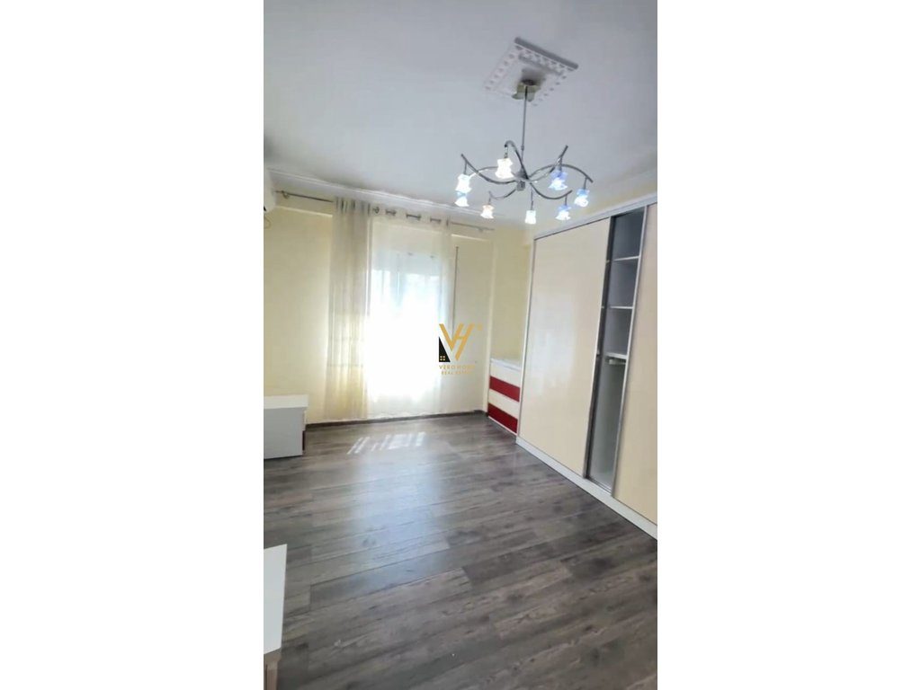 SHITET APARTAMENT 2+1+2+BLK TE KOPSHTI ZOOLOGJIK 258.000 EURO 3