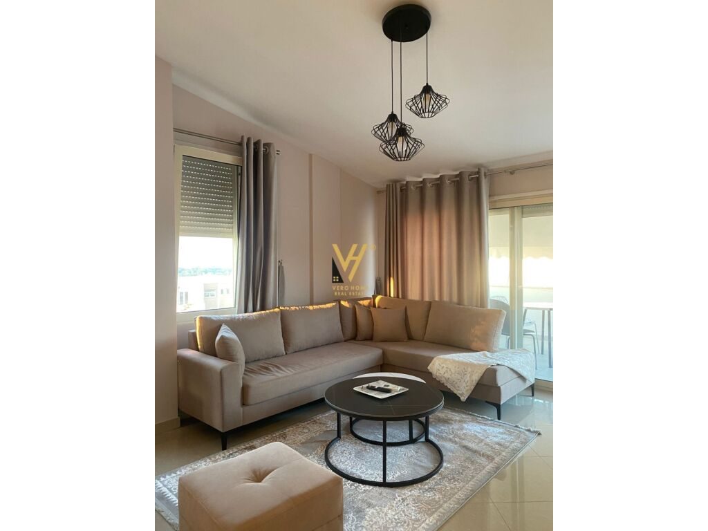Jepet Apartament 2+1+ballkon me qera te Kopshti Zoologjik 210 m2