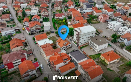 Shtëpi në shitje! 4