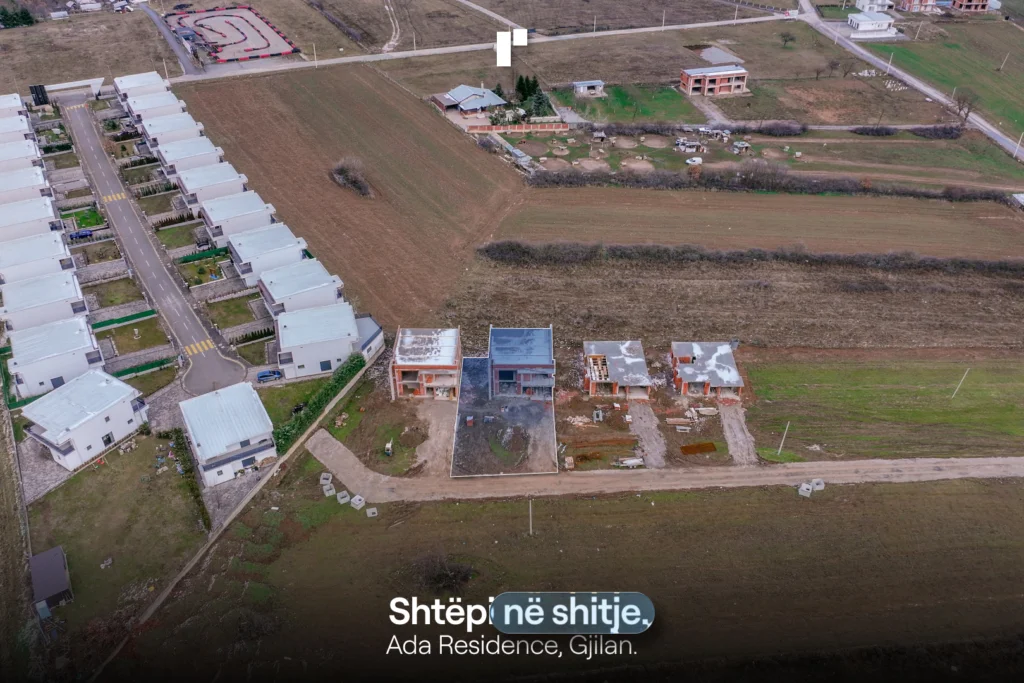 Shtëpi në shitje!