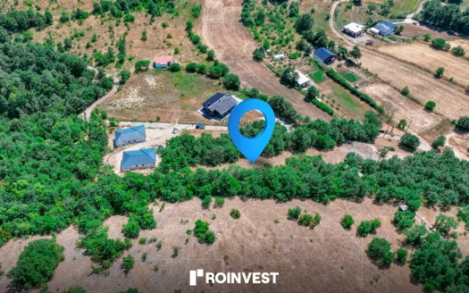 Parcelë në shitje! 3