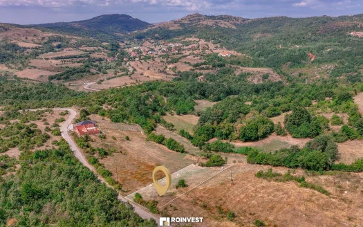 Parcelë në shitje 3