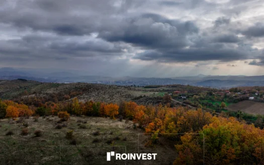 Parcelë në shitje! 4