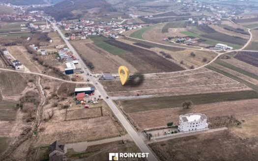 Parcelë në shitje! 4