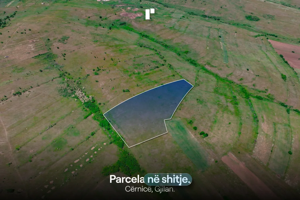 Parcela në shitje!