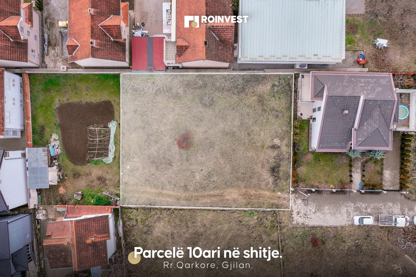 Parcelë në shitje