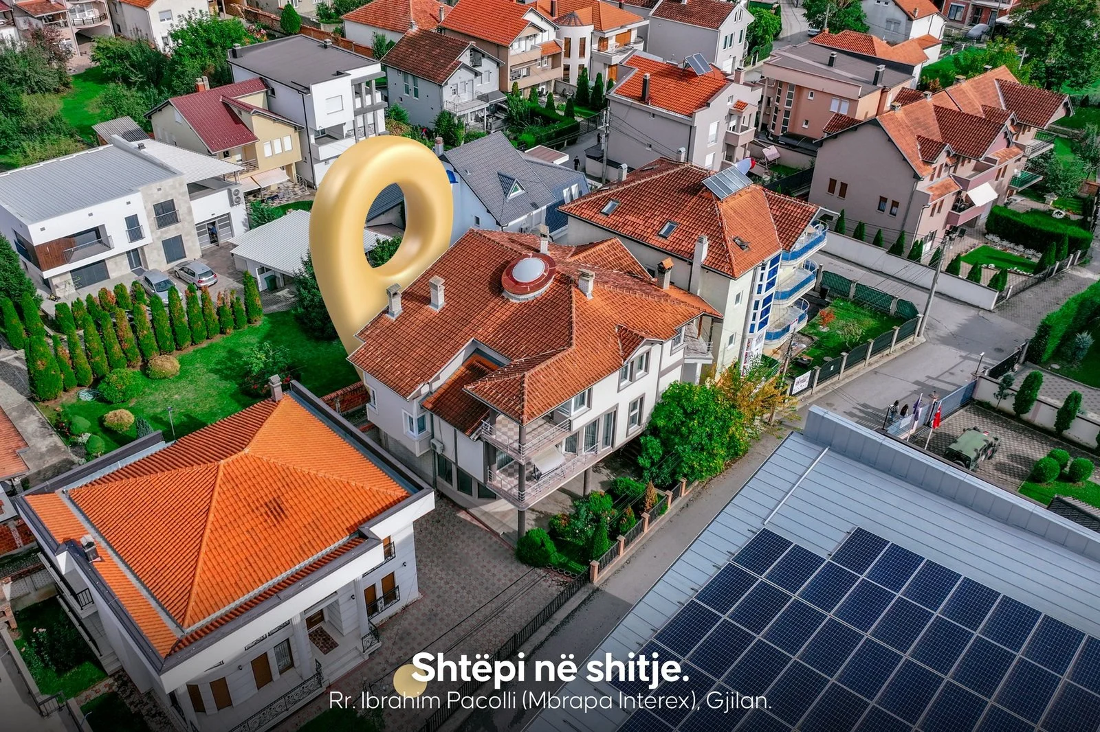 Shtëpi në shitje!
