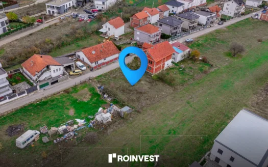Parcelë në shitje! 3