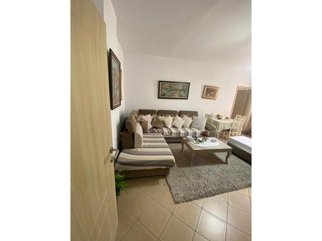 FRESKU RESTAURANT, SELLING 2+1 APARTMENT WITH VERANDA 2