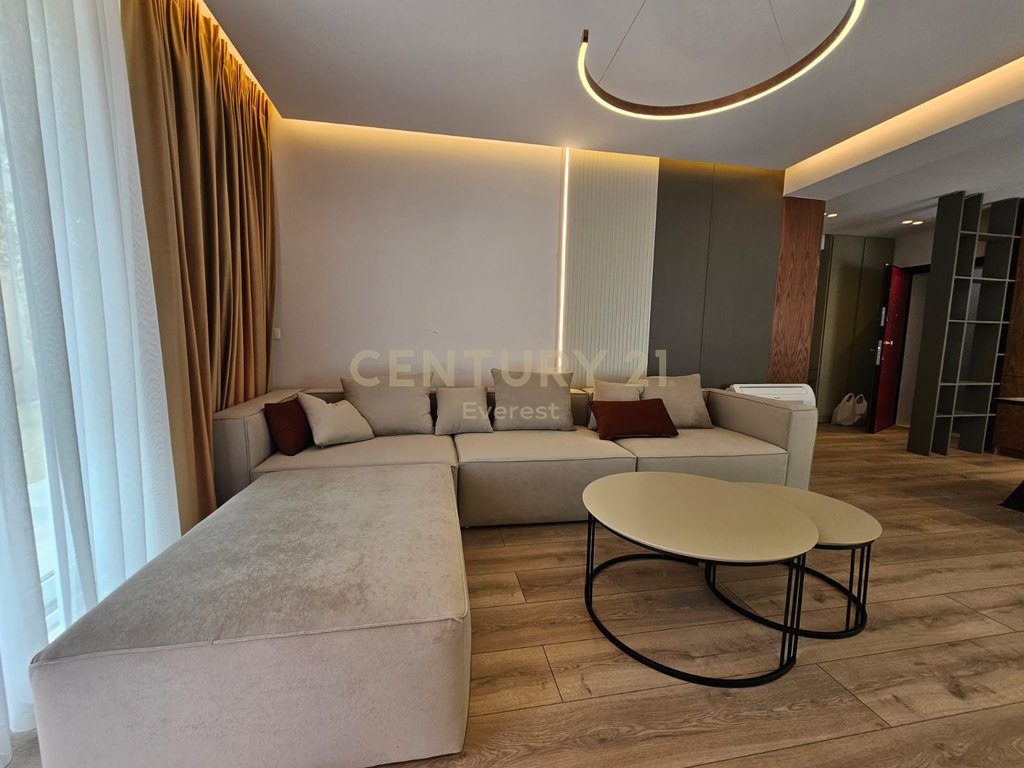 RESIDENCE KODRA E DIELLIT 1, 3+1 APARTMENT + PARKING SPACE FOR RENT 2