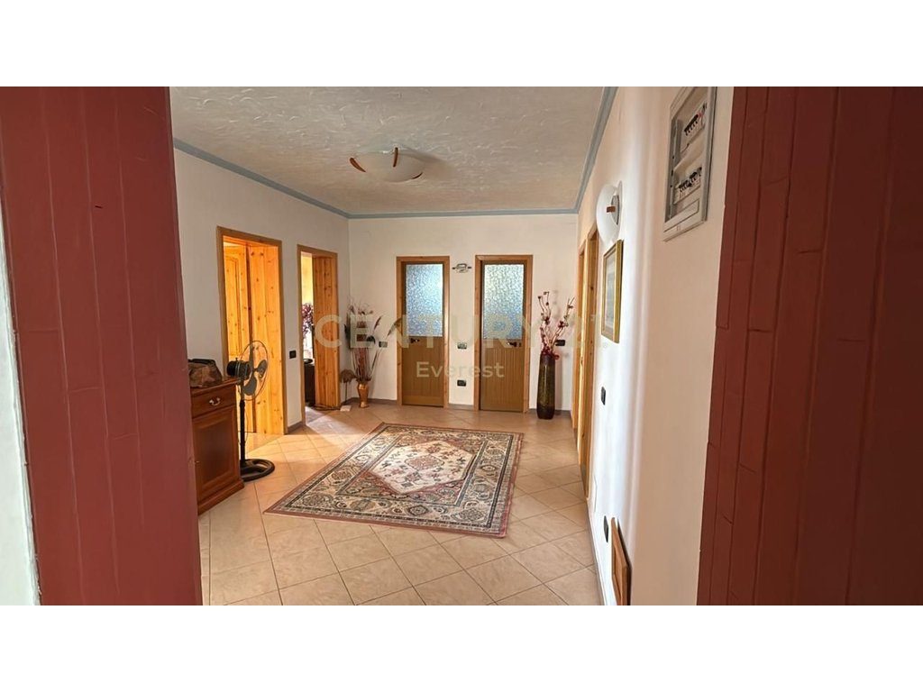 KRUJE, APARTMENT 3+1 FOR SALE
