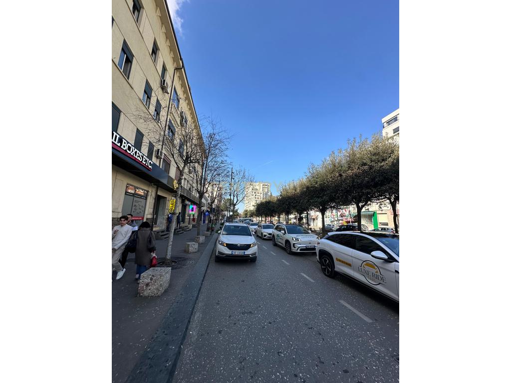 BLV. ZOGU I PARE, SELLING 2 APARTMENTS 2+1! 2
