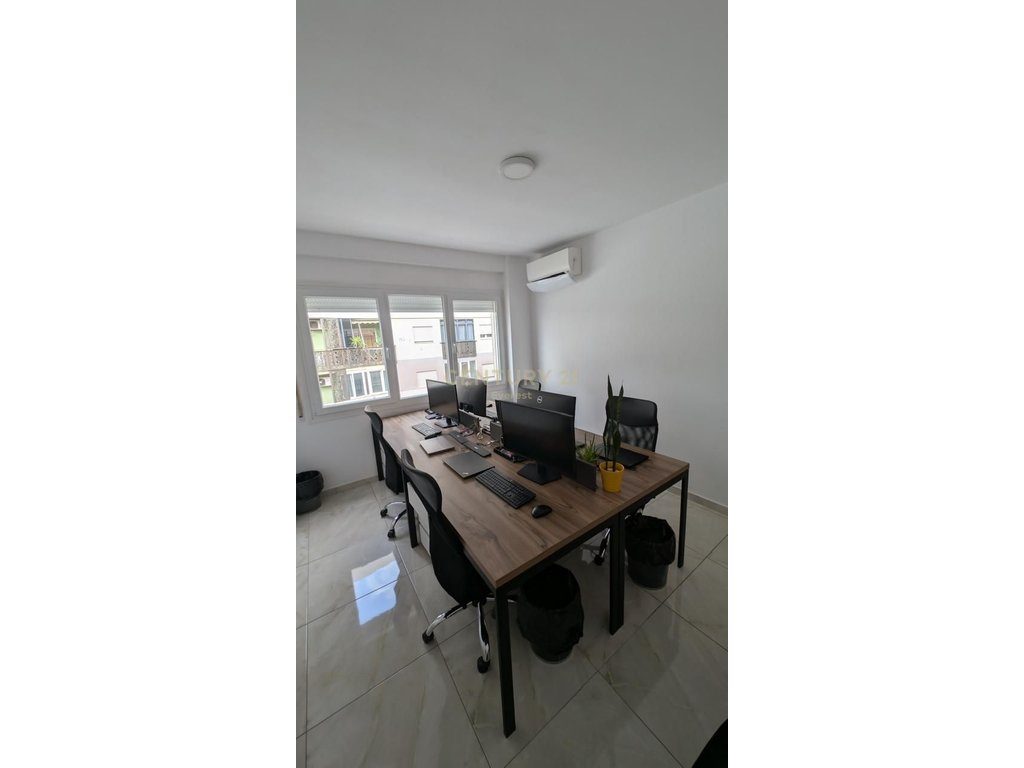 ZOGU I ZI, OFFICE FOR RENT