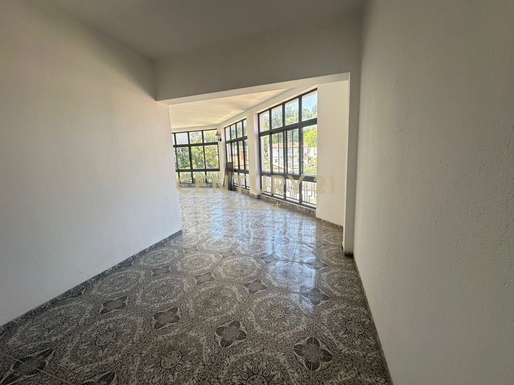 ELBASAN STREET, UNIQUE VILLA FOR RENT