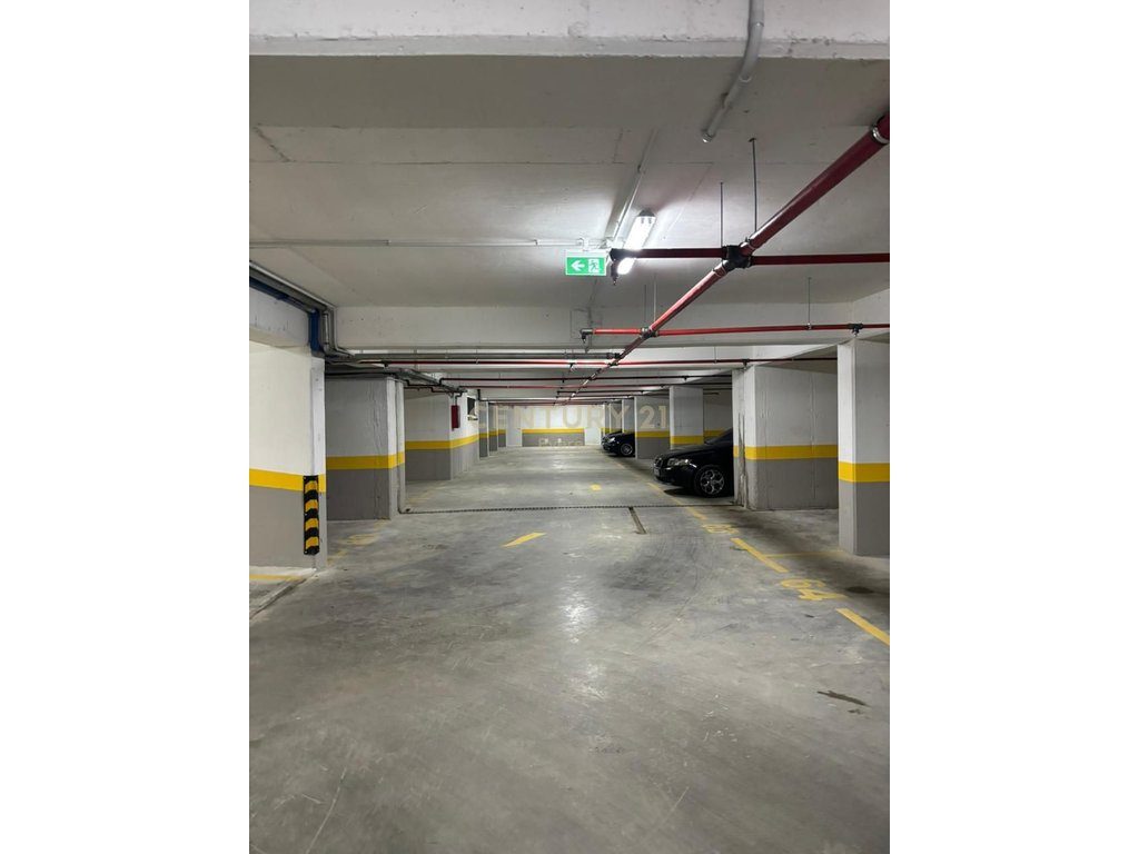 NEW BOULEVARD, WE SELL PARKING SPOTS 1