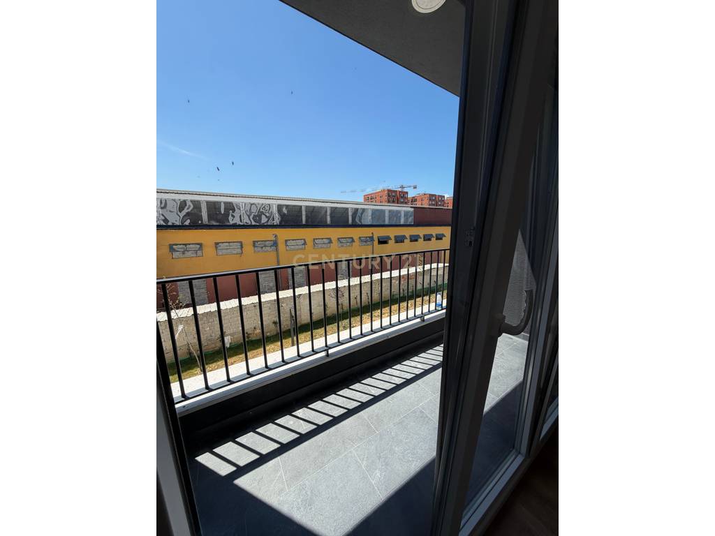 MAY 5, OFFICE SPACE FOR RENT AVAILABLE 3