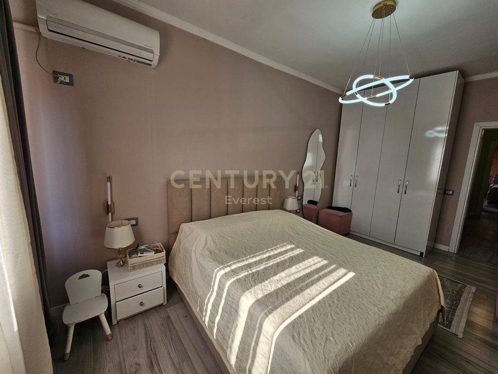 YZBERISHT, APARTMENT 2+1+2+PARKING FOR RENT 4