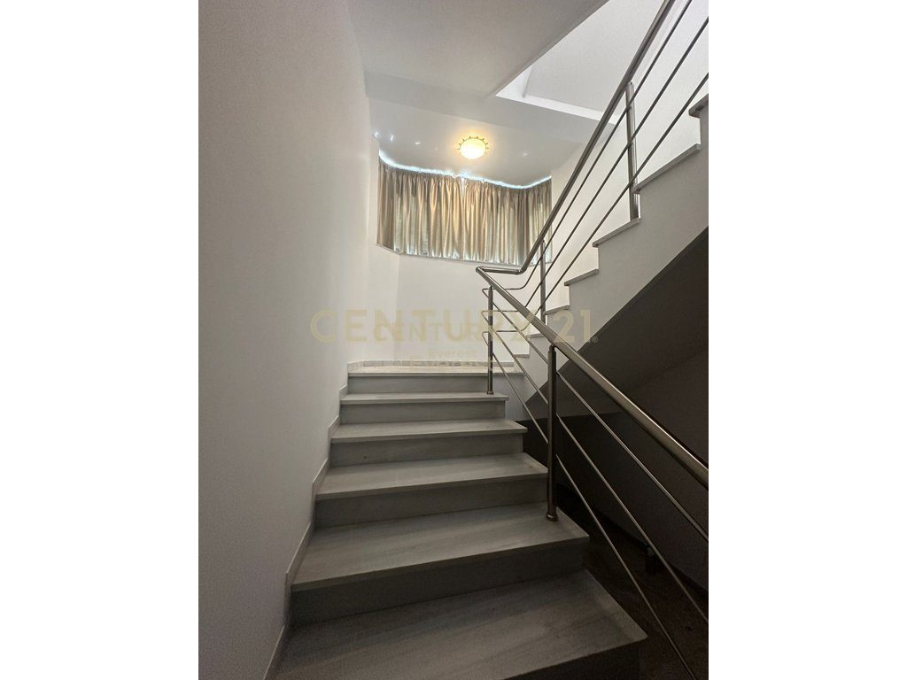 ELBASAN STREET, UNIQUE VILLA FOR RENT