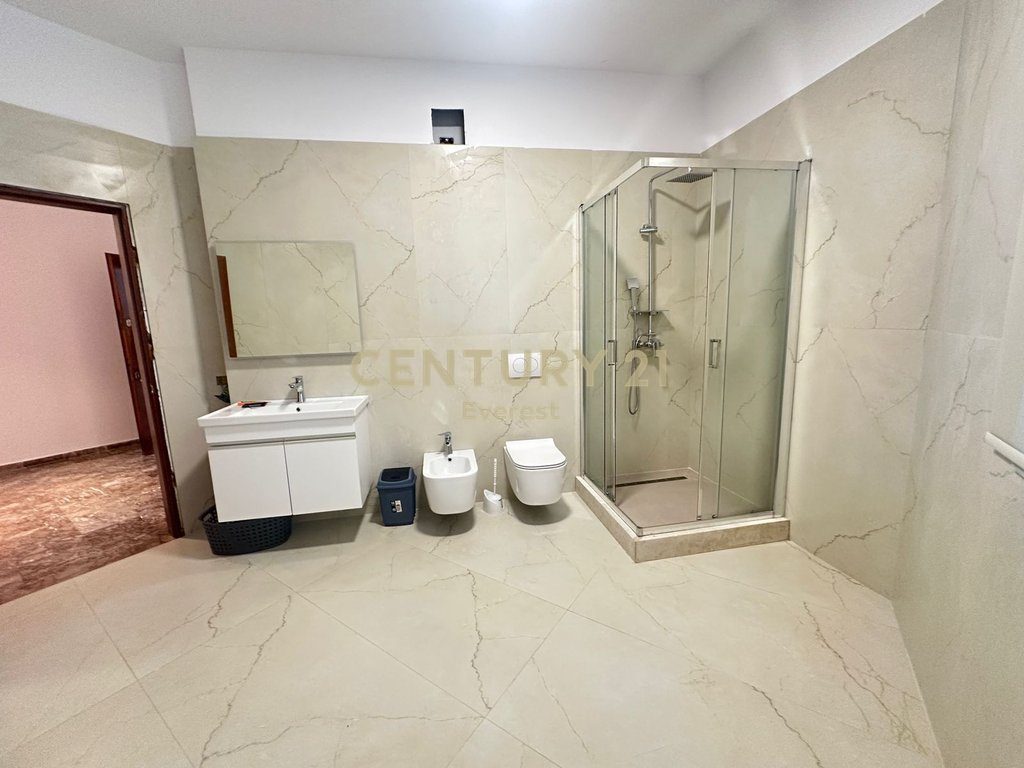 ELBASAN STREET, UNIQUE VILLA FOR RENT