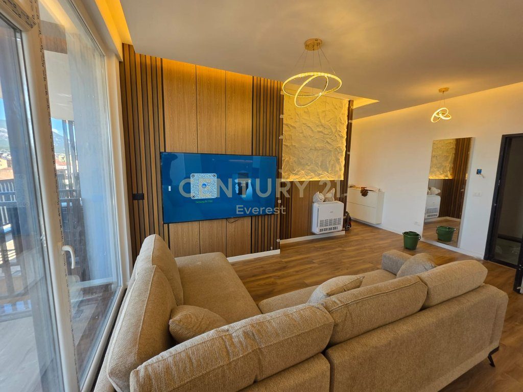 SIRI KODRA, MODERN 2+1 APARTMENT FOR RENT