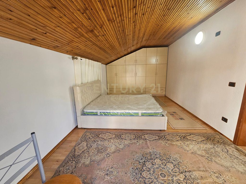 DURRES RESTAURANT, DUPLEX 2+1+2 FOR SALE WITH 100M2 BASEMENT 2