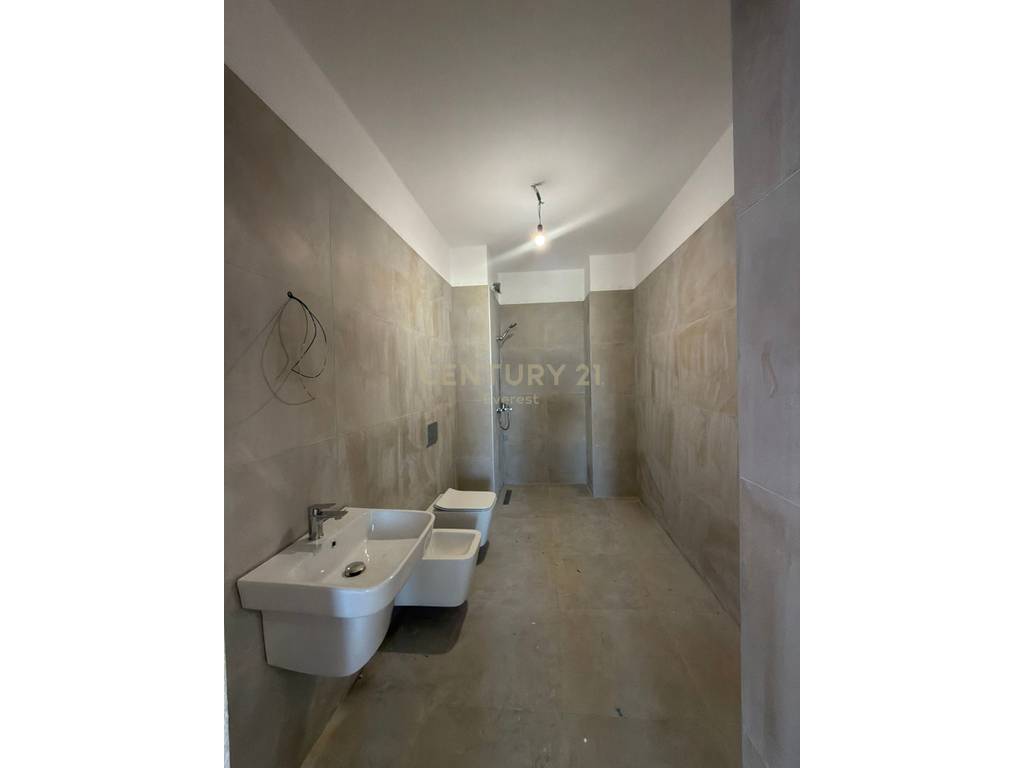 AURA LAPRAKE COMPLEX, FOR RENT 2+1+2 APARTMENT! 4