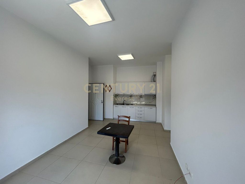 BLV. ZOGU I PARE, OFFICE FOR RENT