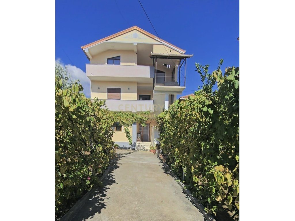 ELBASAN, PRIVATE HOUSE FRONT, NEAR ALEKSANDER XHUVANI UNIVERSITY