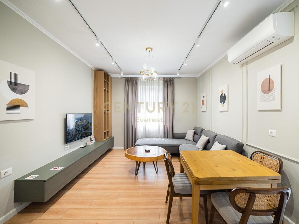PAZARI I RI, 2+1 APARTMENT FOR SALE
