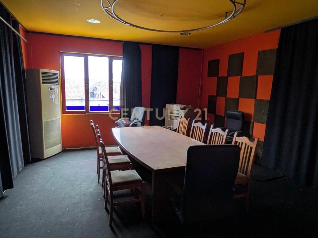 ELBASAN, AMBIENT FOR RENT