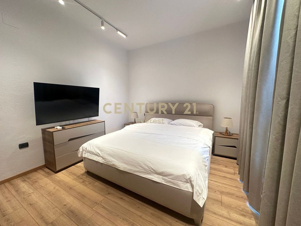 ELBASAN STREET, UNIQUE VILLA FOR RENT