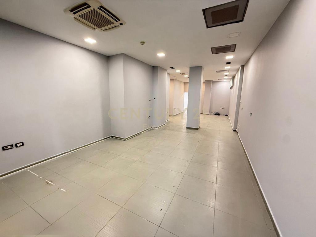 KAVAJË ROAD, COMMERCIAL FOR RENT 2