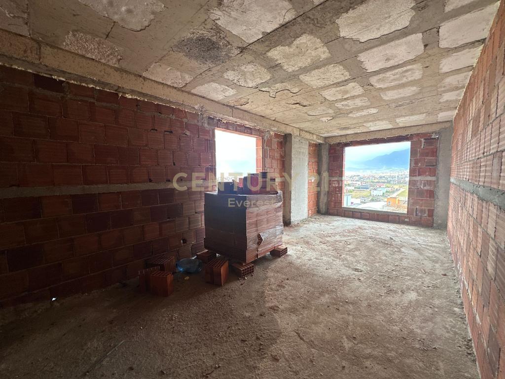 KAMEZ, 3+1 APARTMENT FOR SALE! 2
