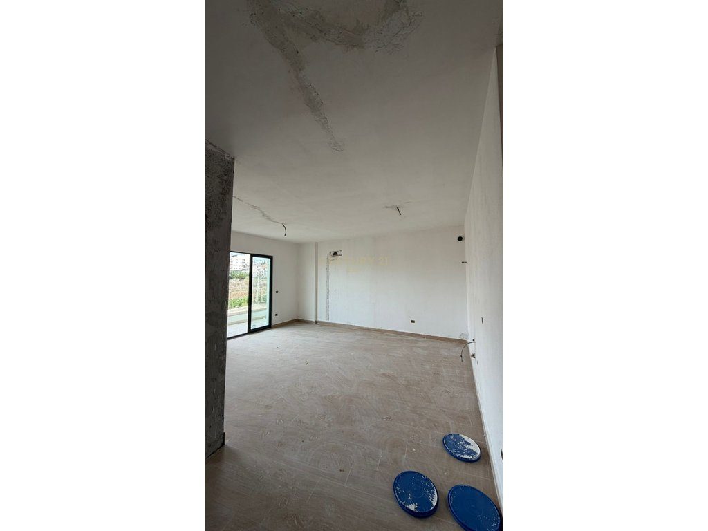 Apartament 1+1 Për Shitje Tek Rezidenca EON Golem ! 2