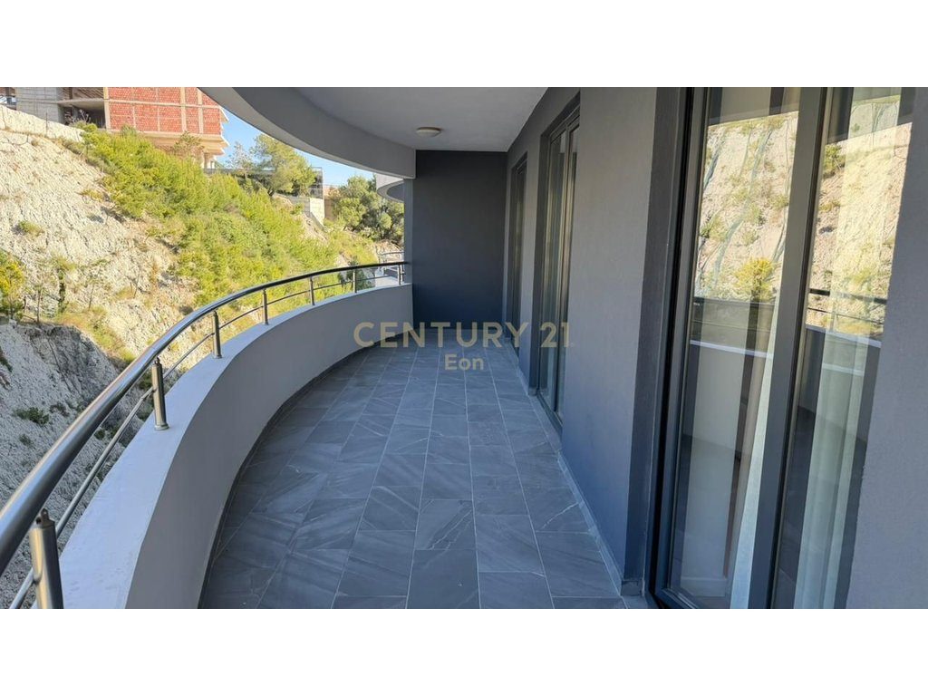 Apartament luksoz 2+1+2+garazh per qira tek White Hill Residence! 4